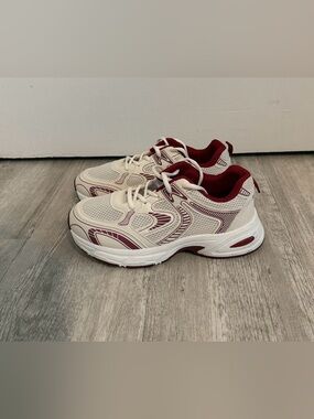 ❤️ Fashion Nova “Fashion Sport” Chunky Sneakers ❤️🤍